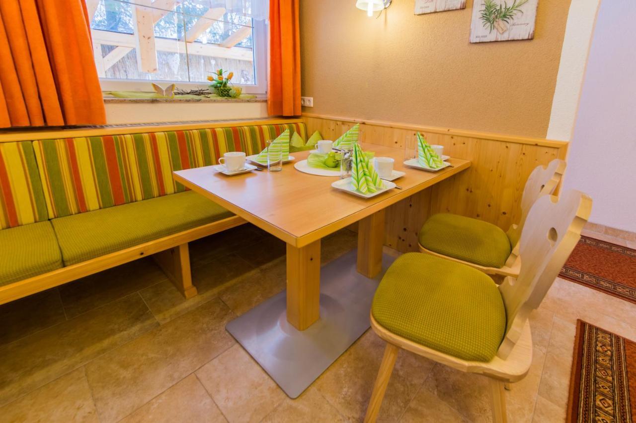 Gaestehaus Maria - Privatzimmer Nassereith Bagian luar foto